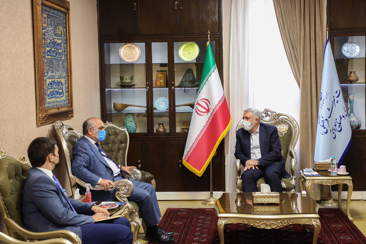 دیدار دکتر مونسان با سفیر روسیه در ایران